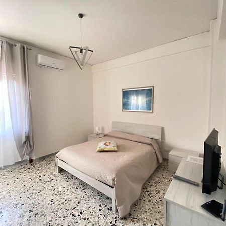 Nuova Luna Salerno Exterior foto