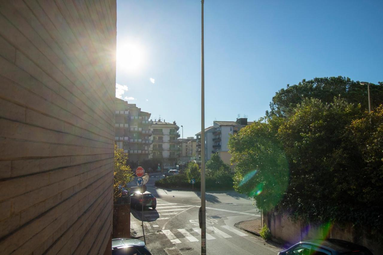 Nuova Luna Salerno Exterior foto