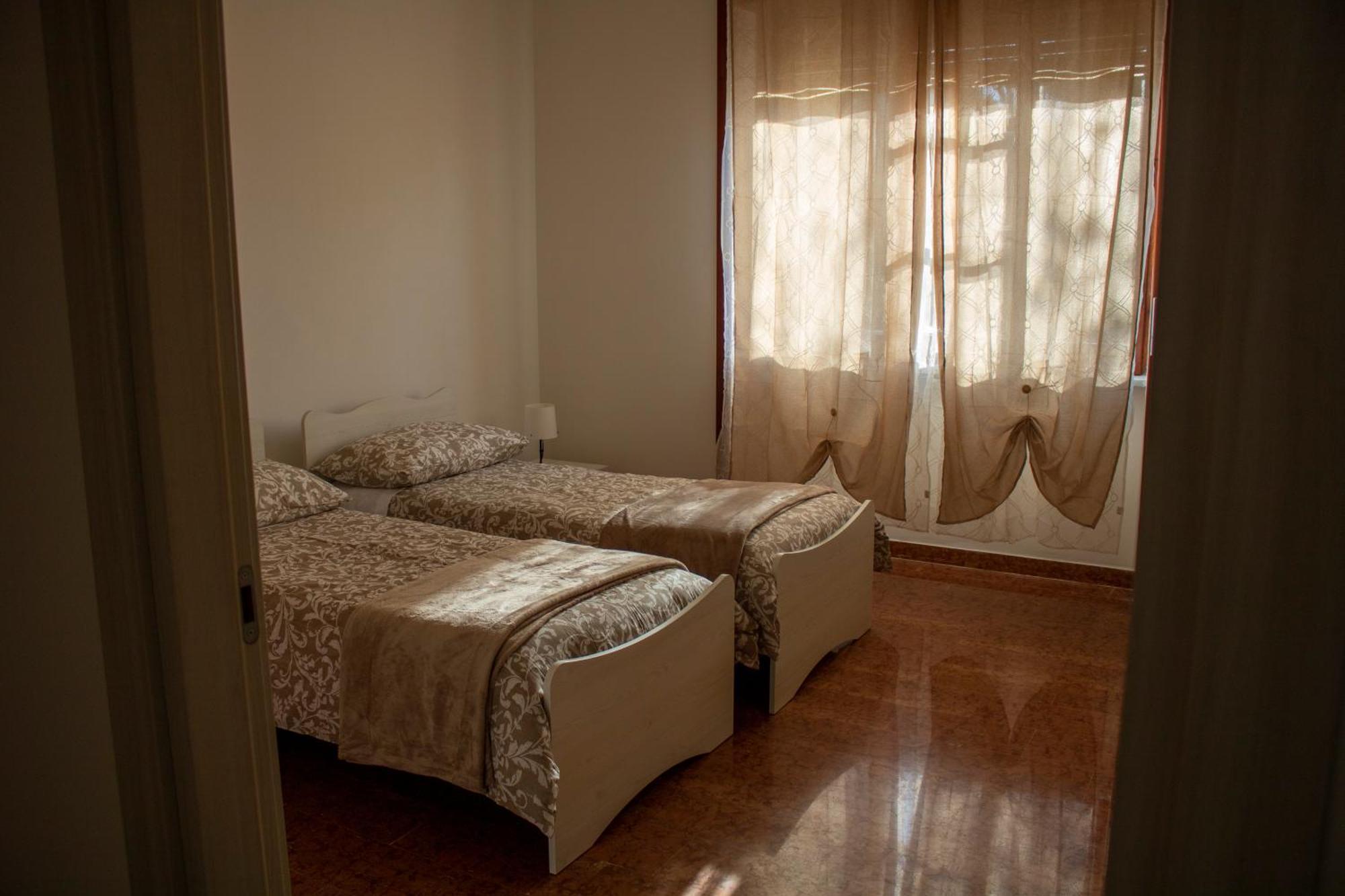 Nuova Luna Salerno Exterior foto