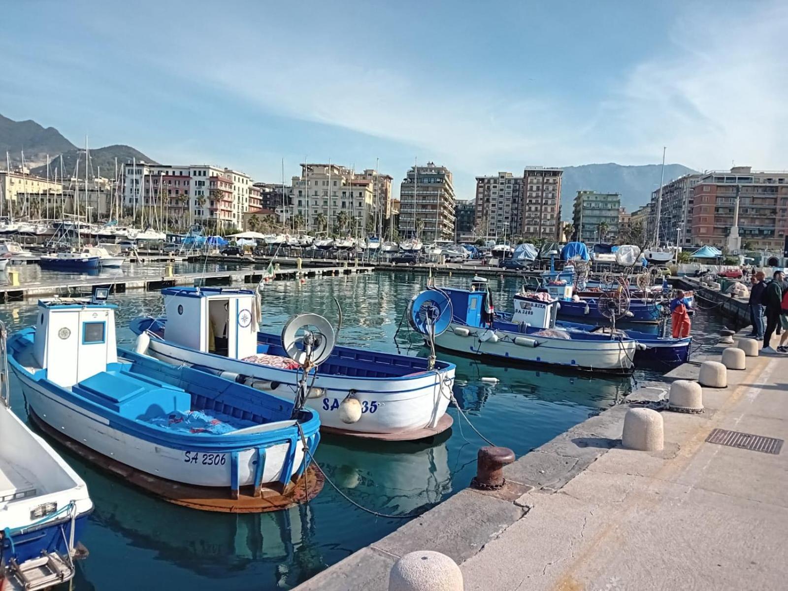Nuova Luna Salerno Exterior foto